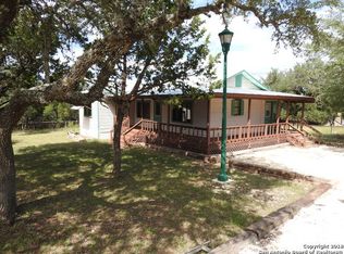156 Diamond J Rd S, Pipe Creek, TX 78063