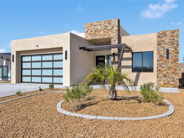 18310 Lakeview Dr, Victorville, CA 92395