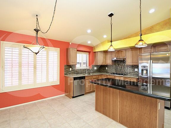 4th image of 16372 W Woodlands Ave