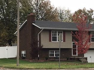 410 Elm St, Saint Jacob, IL 62281