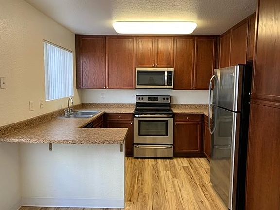 5th image of 9637 Carlton Hills Blvd APT 1