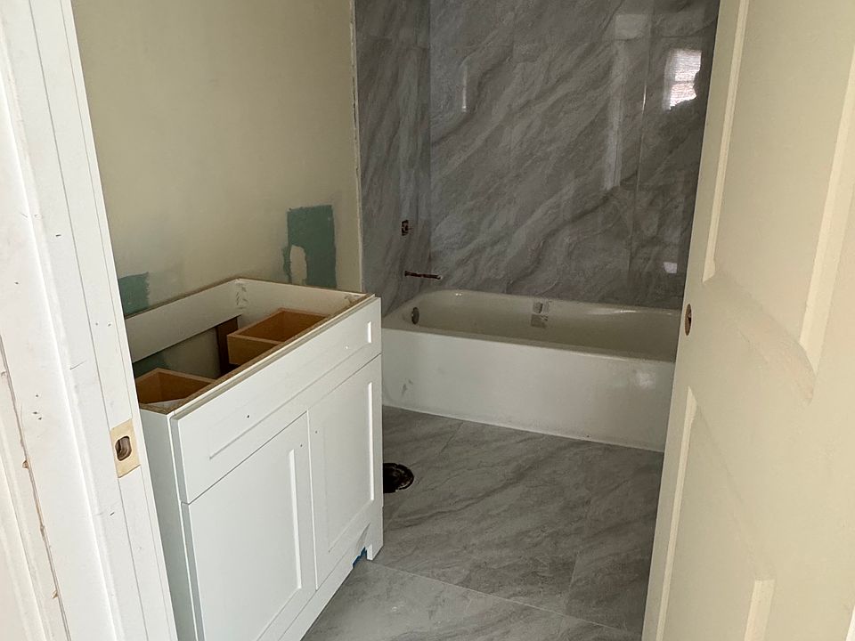 2nd image of 7522 W Lawrence Ave #1