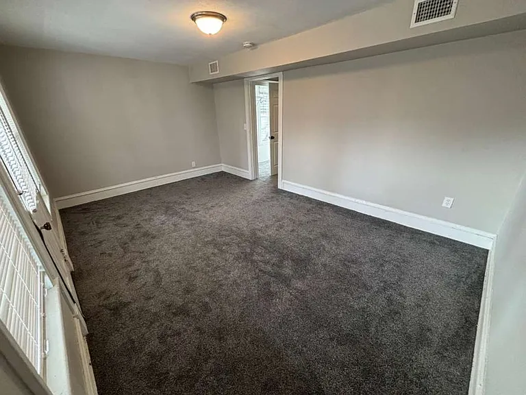 4200 Whitman AVE — Photo 12