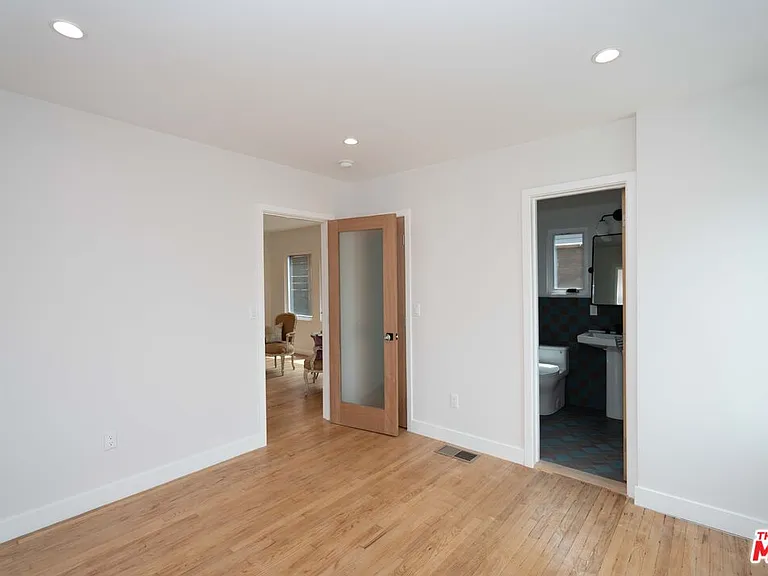 1365 1/2 Maltman Ave — Photo 17
