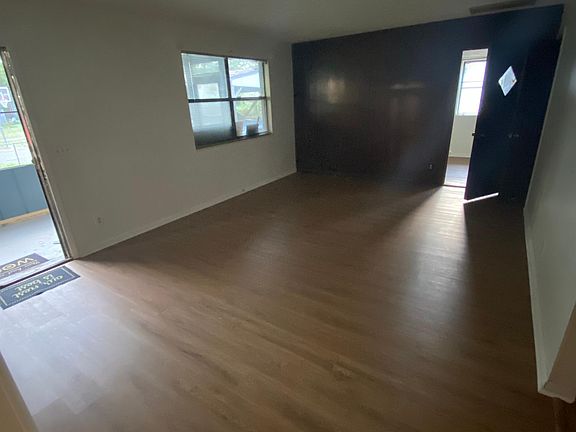 4th image of 2231 Betsy Dr