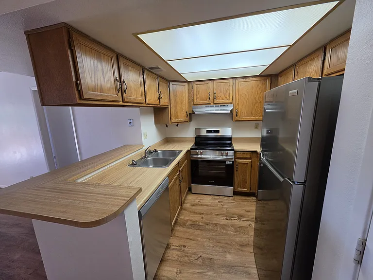 540 N May St #3119 — Photo 5