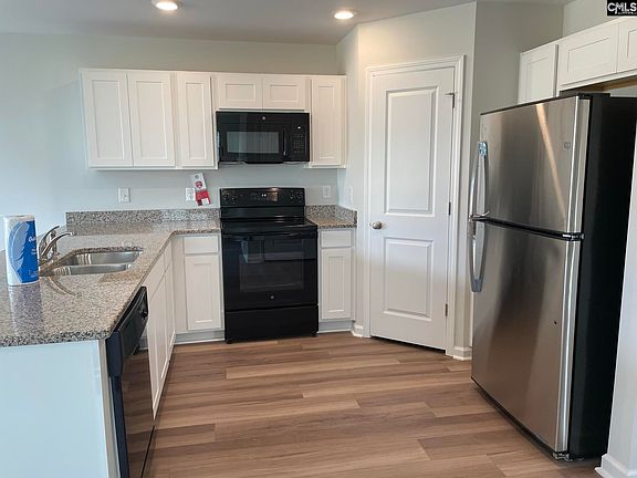 3rd image of 435 Eclipse Ln