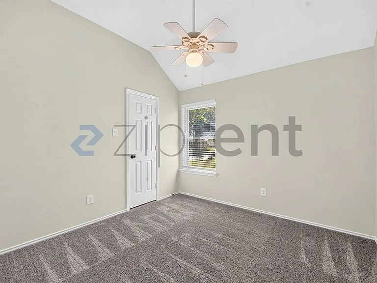 2508 Hawk Dr — Photo 18
