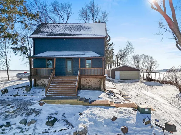 W3797 Landstad Rd, Bonduel, WI 54107