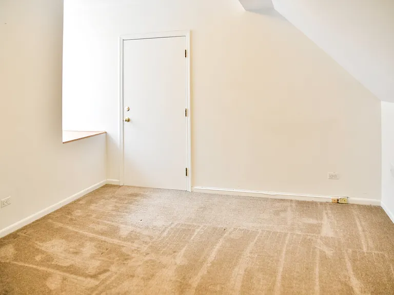2614 N Marshfield Ave #2 — Photo 7