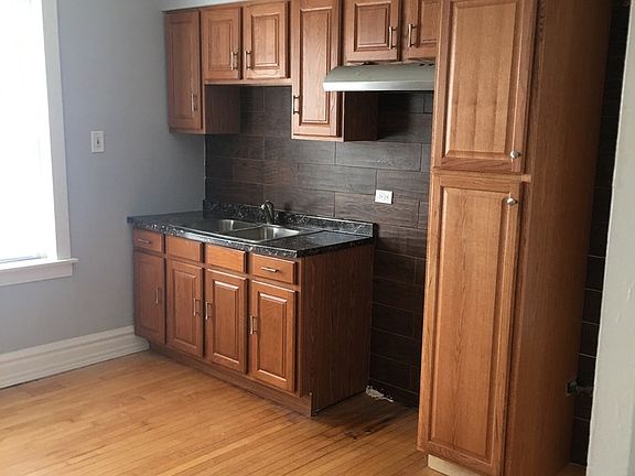 5th image of 2345 Cuyler Ave