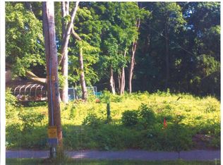 3128 Winchell Dr, Kalamazoo, MI 49008