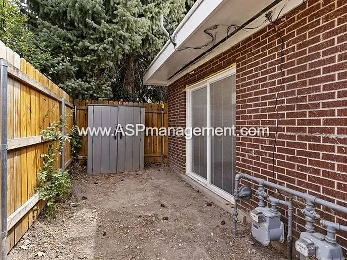 2554 E Park St #B — Photo 15