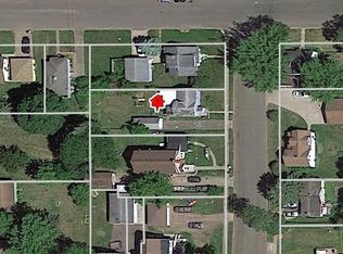 215 8th St SW, Pine City, MN 55063