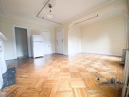2nd image of 41 Halsey St #2F