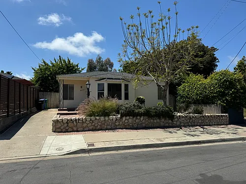 4212 9th Ave Photo 1