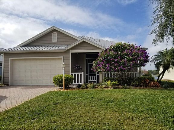 2nd image of 539 NE Canoe Park Cir