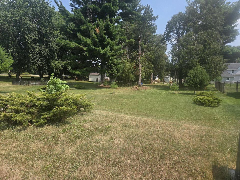 1st image of 409 CLINTON STREET