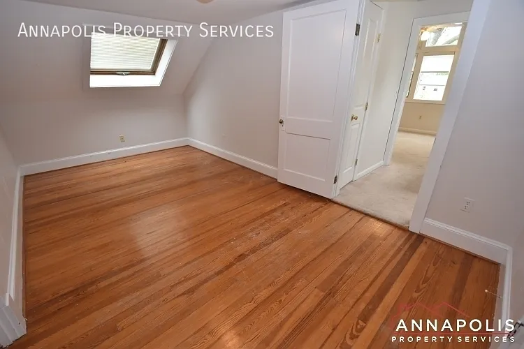 33 Glen Ave — Photo 17