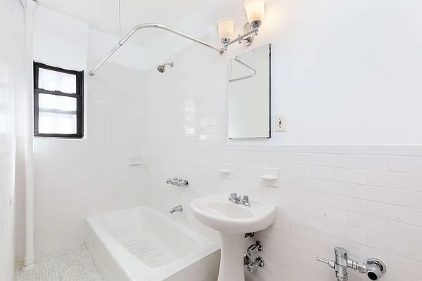 Rented by Compass | media 13