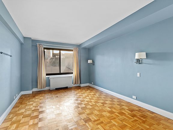 5th image of 10 E End Ave APT 14A