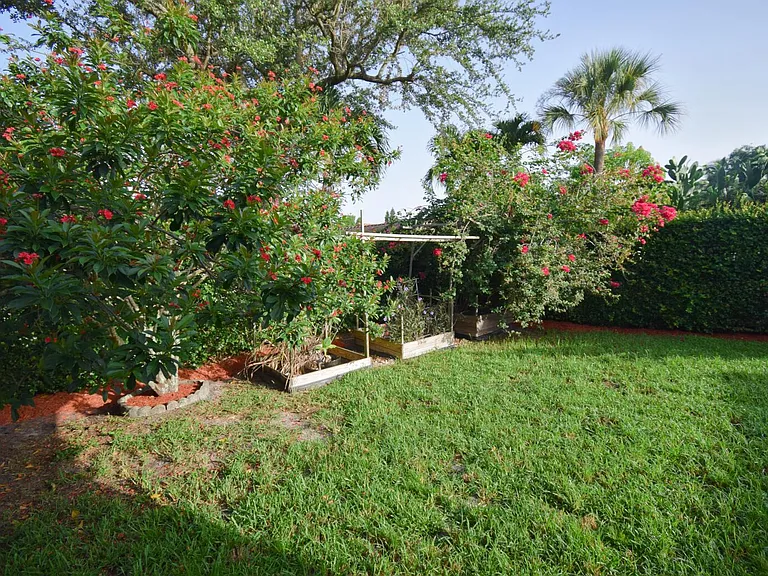 1520 NW 97th Ave — Photo 6