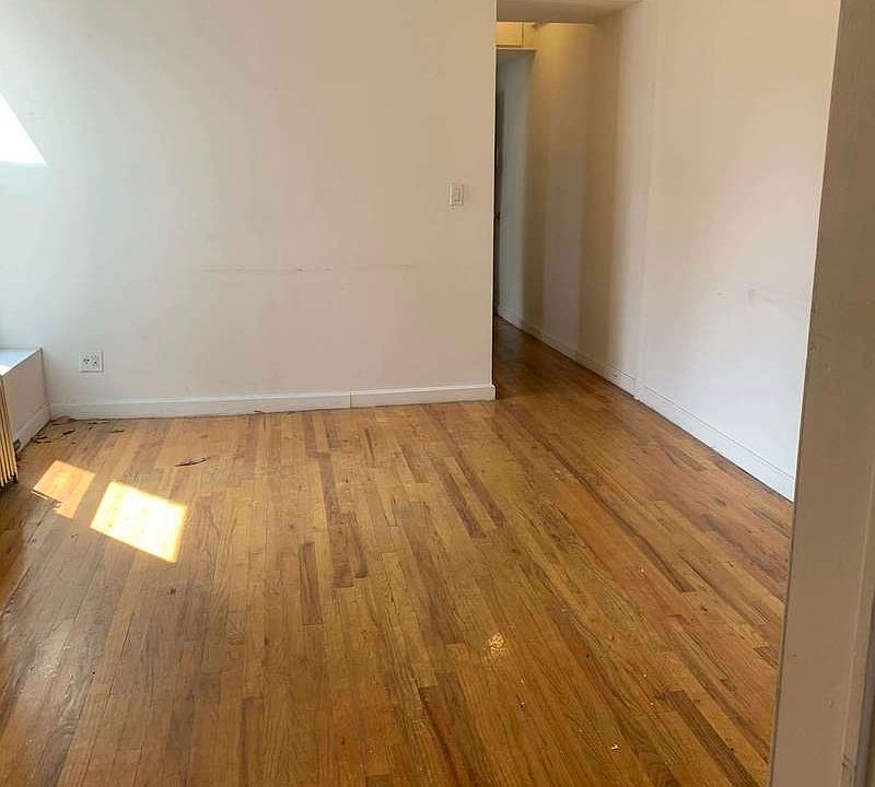 1st image of 440 E 6th St #314F