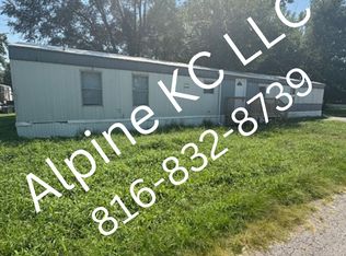 5505 SW Lakefront Ln S TRAILER 22, Saint Joseph, MO 64504