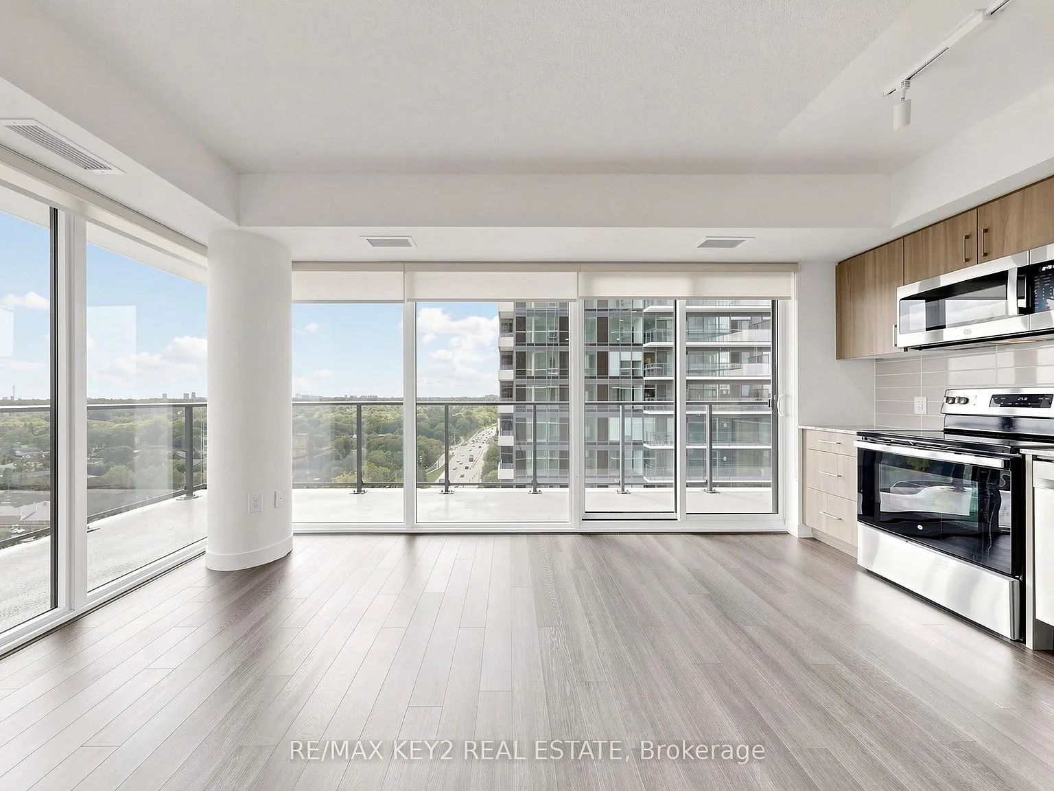 2 bed, $2,550 — Photo 3
