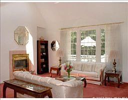 5th image of 30 Eagle Ln