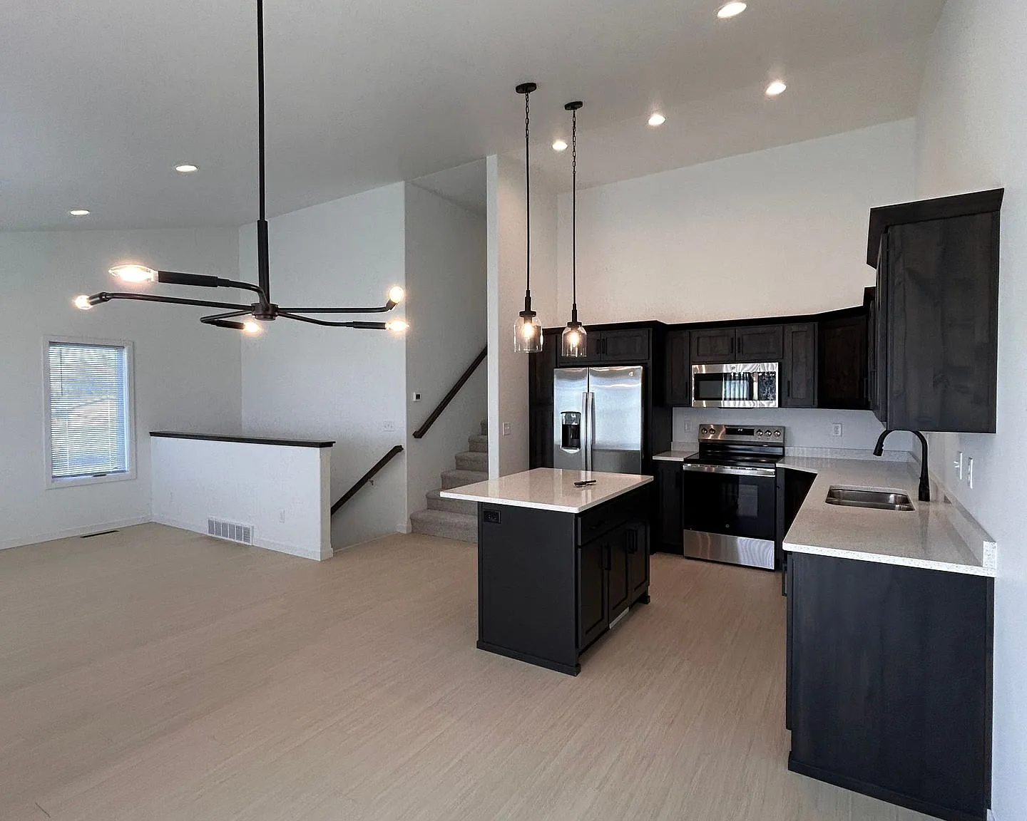 Golden Valley Townhomes 1 — Photo 4