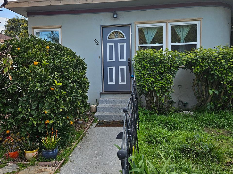 1st image of 92 S Anacapa St