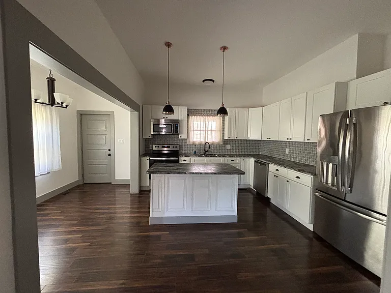 2114 Keith Ave — Photo 12