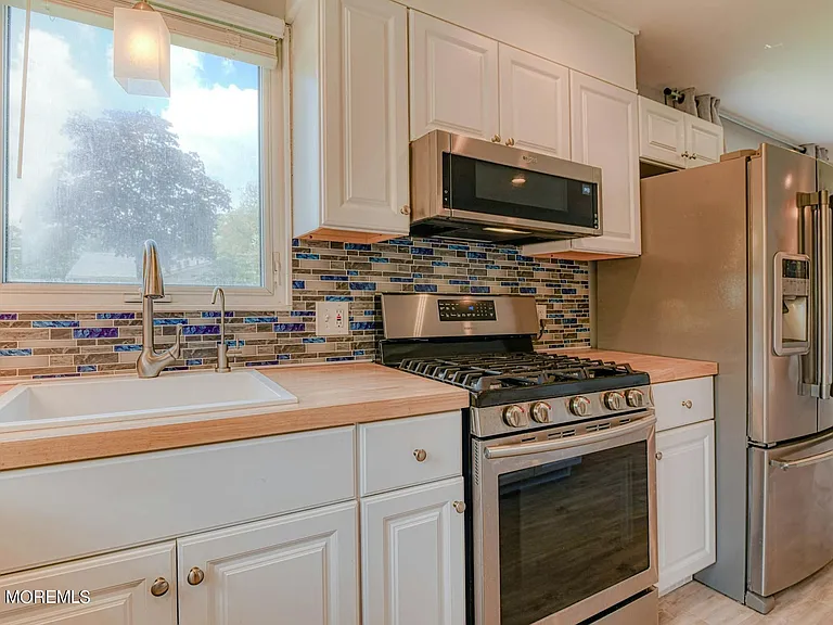 35 Auburn St #54B — Photo 13
