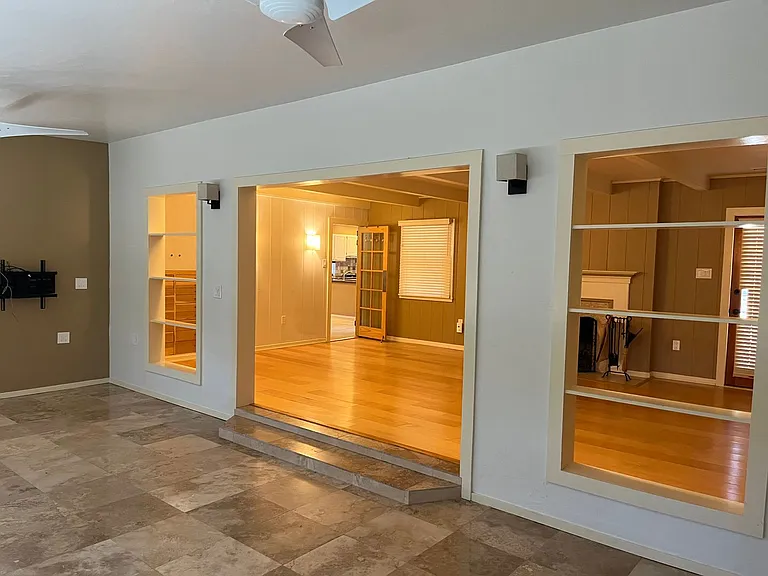318 Sunset Park Dr — Photo 12