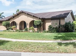 8665 SW 55th St, Cooper City, FL 33328