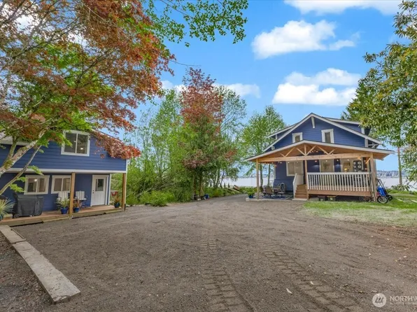 1273 Beach Drive E, Port Orchard, WA 98366