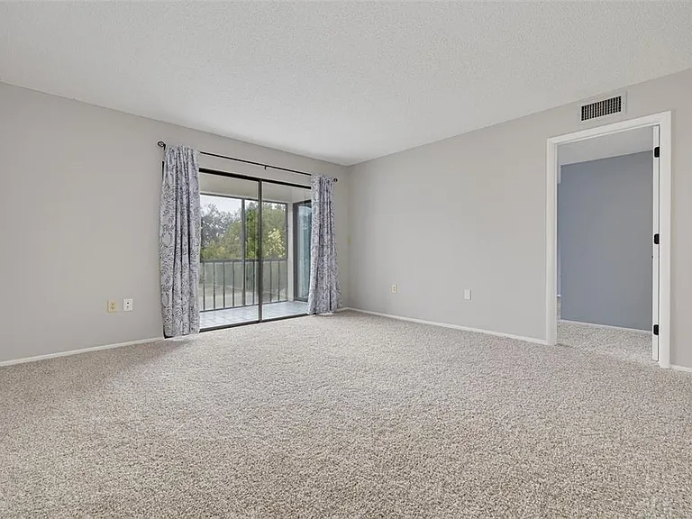 218 Caryl Way — Photo 9