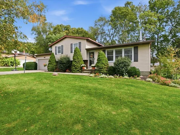 6 Susan St, Fredericktown, OH 43019
