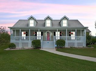 49 Whays Creek Cove Ln, Reedville, VA 22539