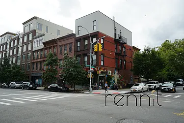 Rented by Rennit Inc.