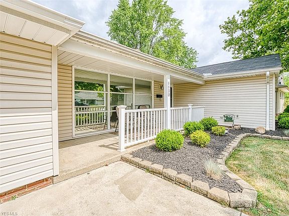 5th image of 6630 Newbury Ln