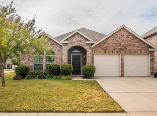 3968 Hunter Peak Rd, Roanoke, TX 76262