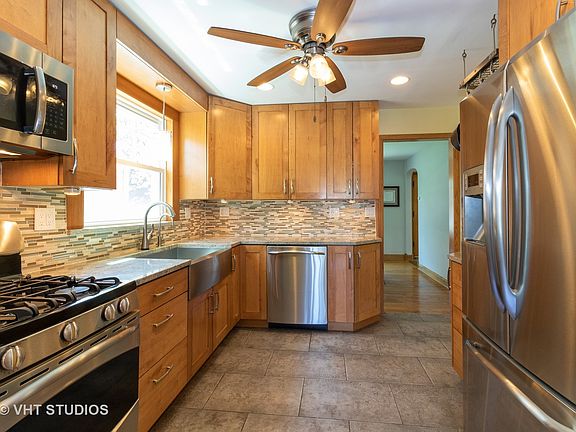 4th image of 9849 S Clifton Park Ave