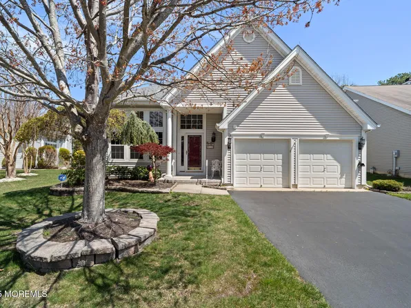 16 Frog Pond Drive, Barnegat, NJ 08005