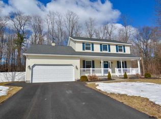 41 Fairmount Dr, Gansevoort, NY 12831