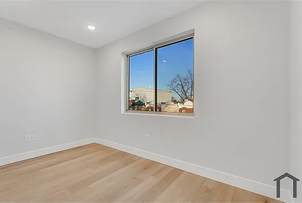 3262 N 13th St #3 — Photo 10