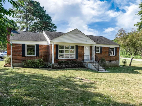 202 Jackson Heights Rd, Columbia, TN 38401