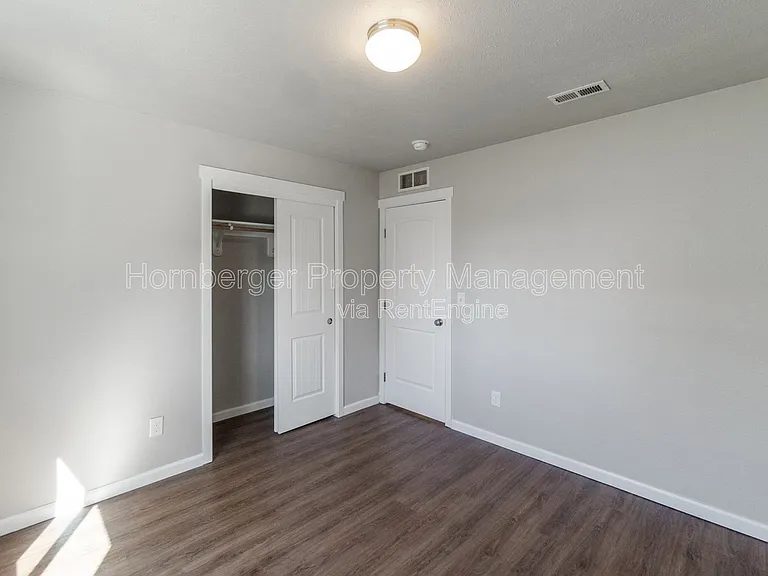 9105 W Red St — Photo 9