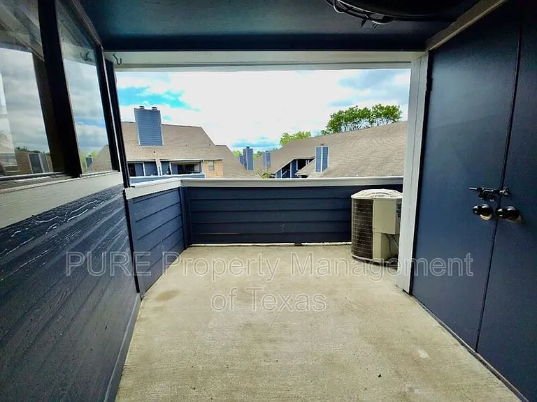 2500 Burleson Rd #521 — Photo 17
